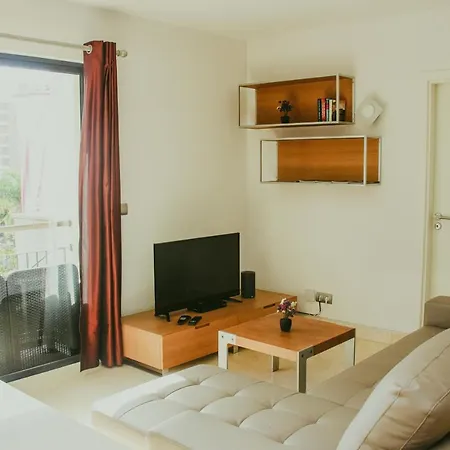 Torres Do Forum Apartment Funchal (Madeira)